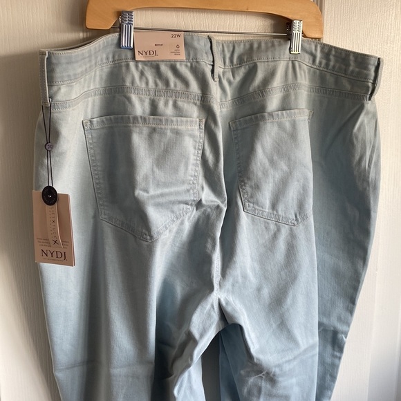 NYDJ - Valhalla Wide Leg Capri Pant with Fray Hem NWT - Picture 3 of 14